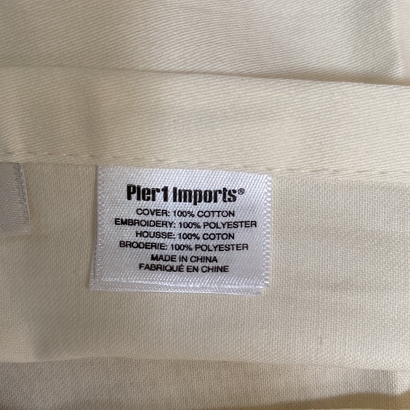 2 - Pier 1 import Shams . 26 by 26 - Picture 5 of 7